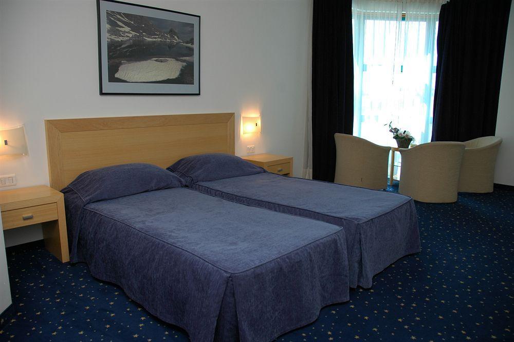 Hotel Blue Star Будва Экстерьер фото