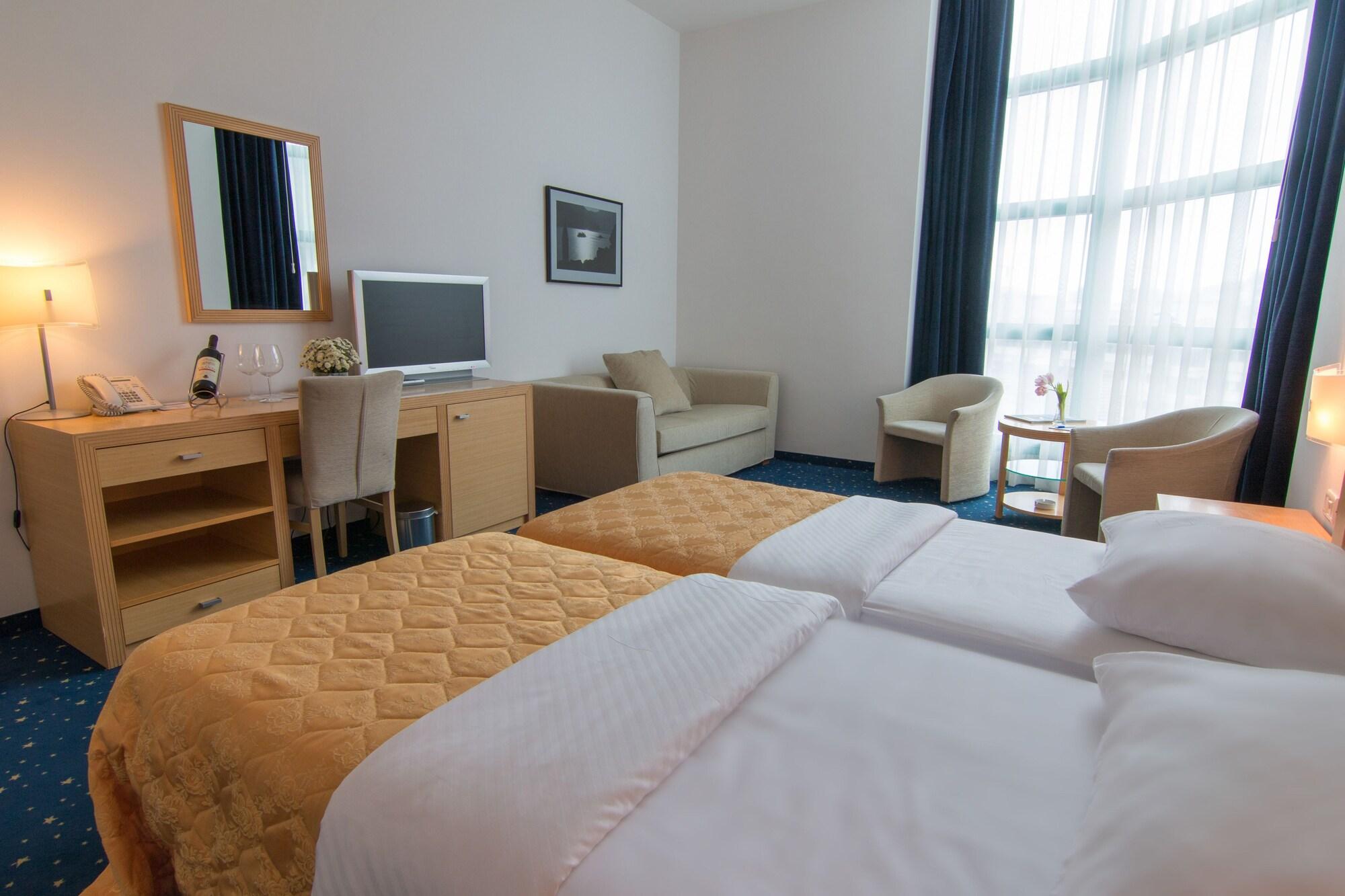Hotel Blue Star Будва Экстерьер фото